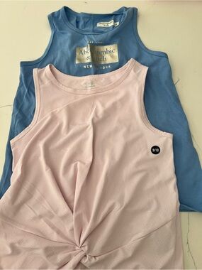 Girls Abercrombie & Fitch Blue Tank with Light Pink Twist Front Tank size 9/10